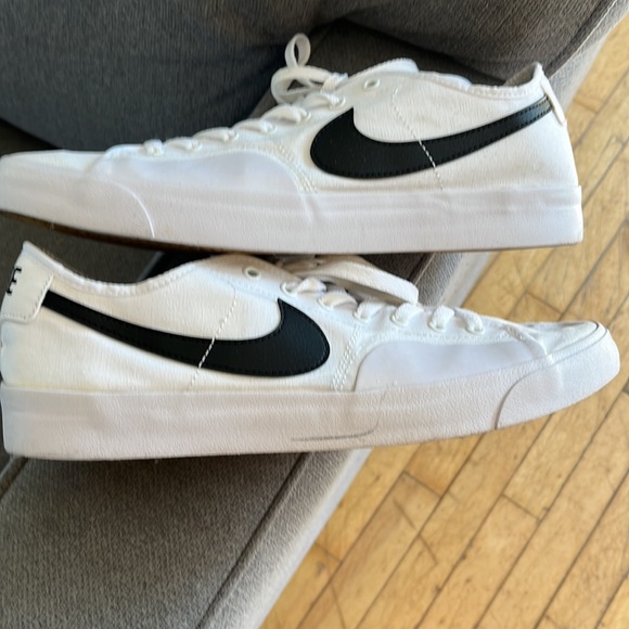 Nike Other - Nike SB Blazer Court White/ Black size Men’s 11